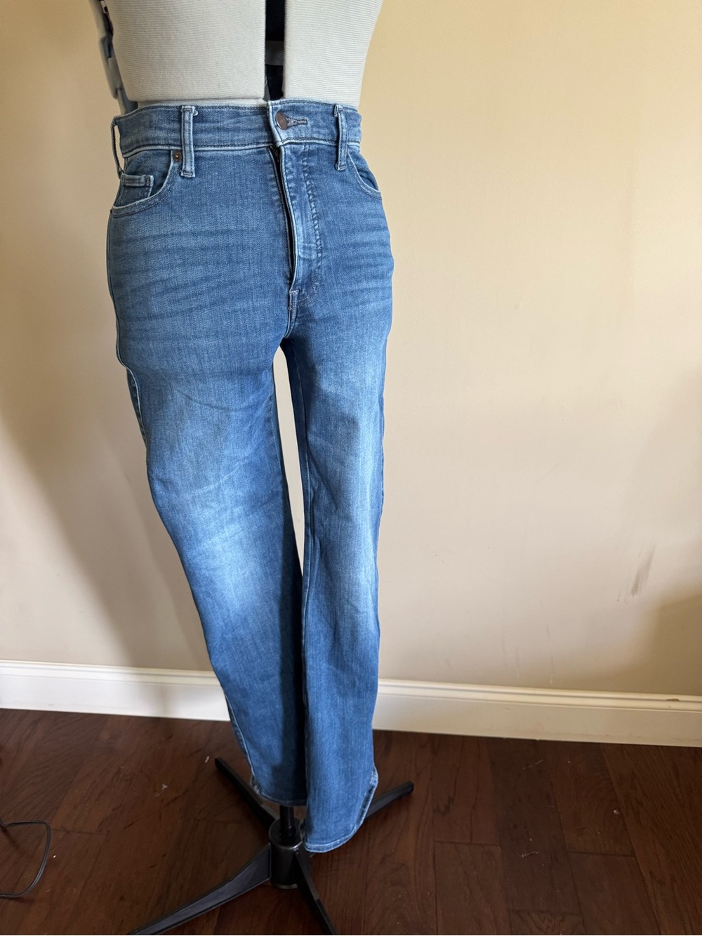 Lucky Brand Women's Boot Cut Jeans – Medium Blue Wash, size 27-29